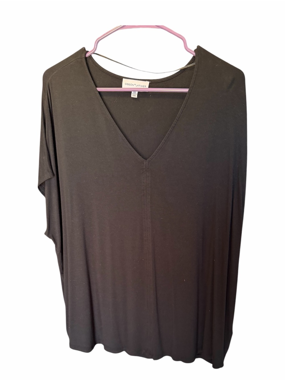 Gibson Latimer Black V-Neck Short Sleeve Top